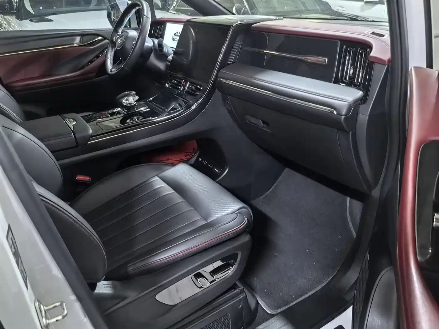 GAC Trumpchi Trumpchi M8 2023 Model Master Series Hybrid Royal Edition фото 8