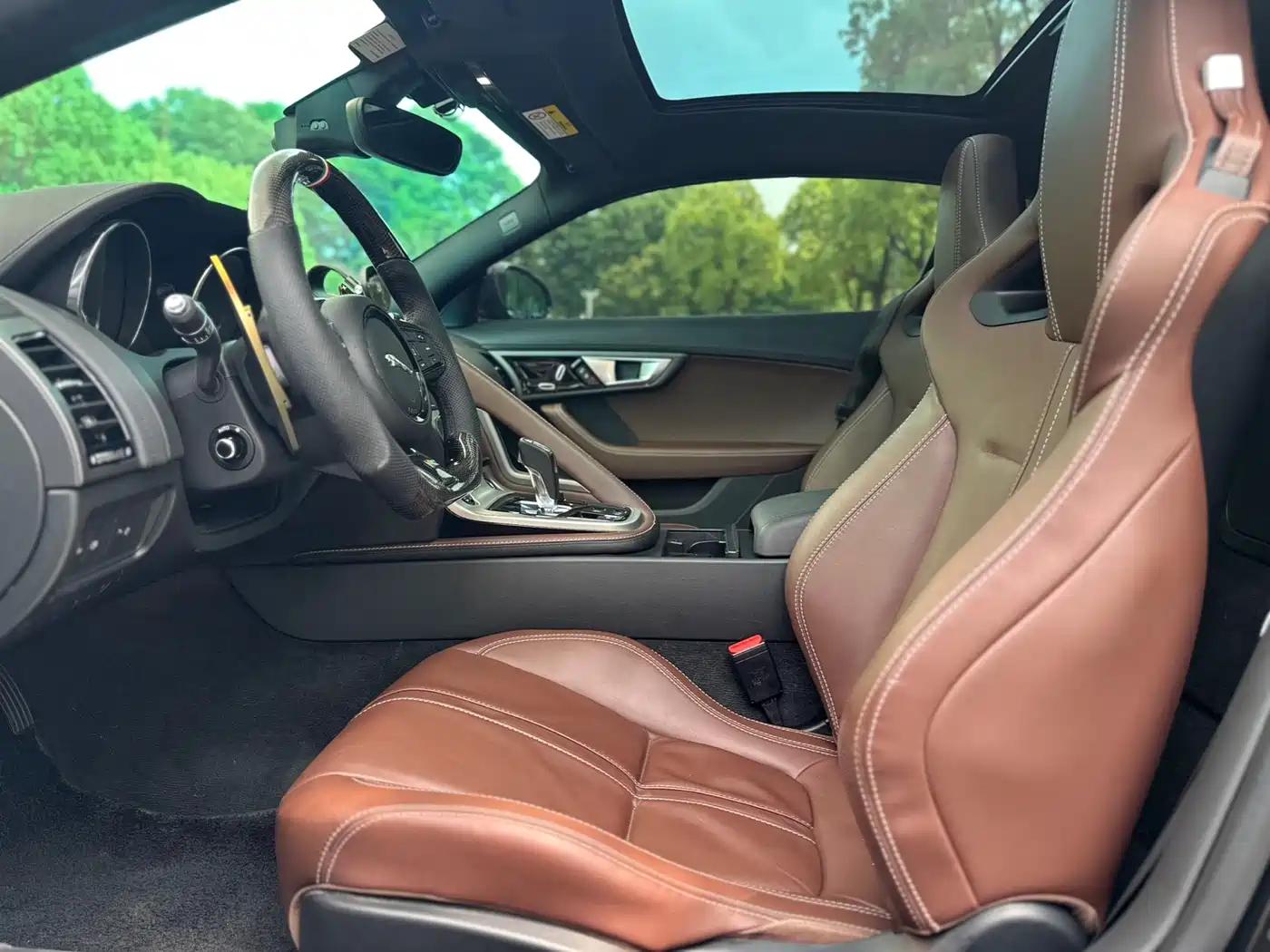 Jaguar F-TYPE 2016 3.0 SC Hardtop фото 11