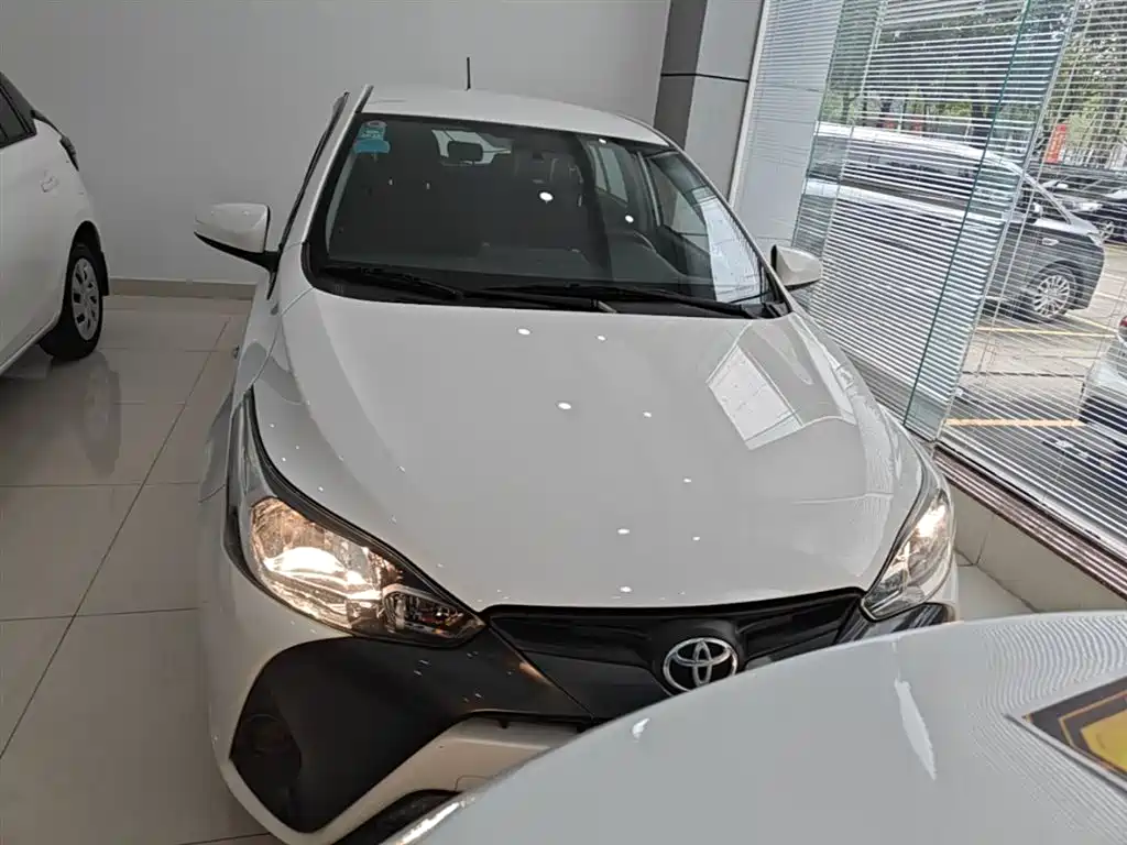 Toyota YARiS L Zhi Xuan 2016 Facelift 1.5E CVT Charming Edition фото 3