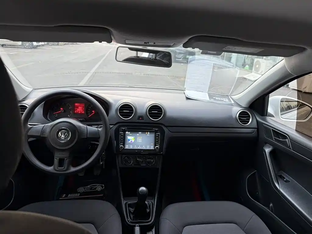 Volkswagen Jetta 2015 Quality Edition 1.4L Manual Fashion фото 14