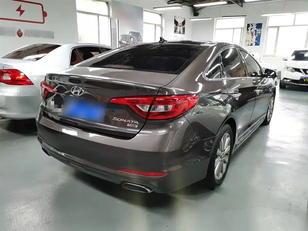 Hyundai Sonata 2015 1.6T GLS Smart фото 7