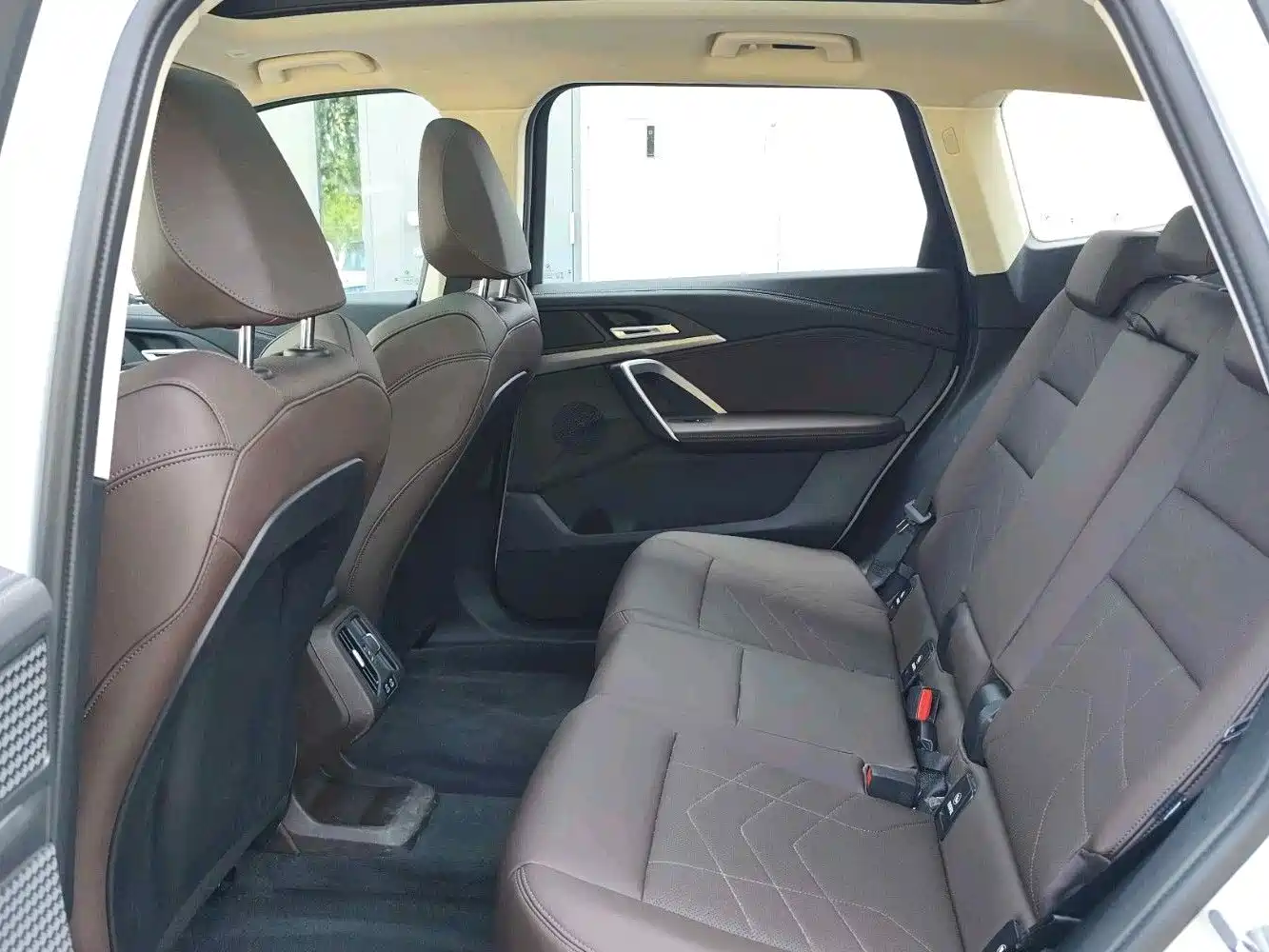 BMW iX1 2025 2025 eDrive25L M Sport Package