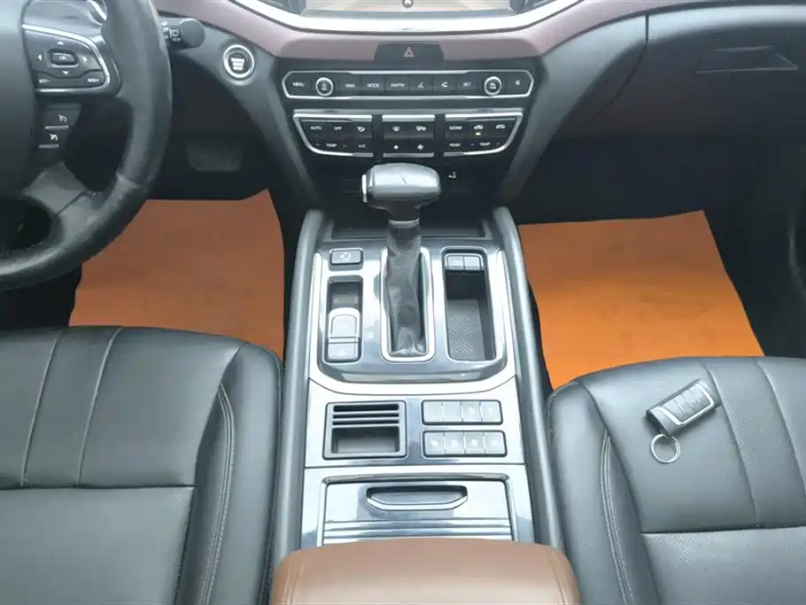 GAC Trumpchi Trumpchi GS8 2017 320T 2WD Luxury Smart Connect (7-seater) фото 16