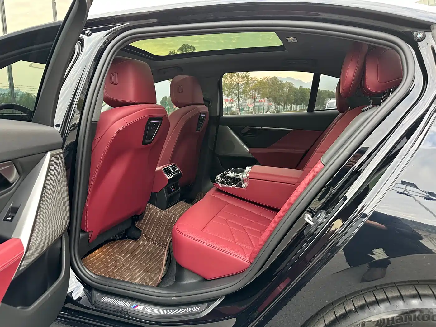 BMW 5 Series 2025 525Li M Sport Package фото 7