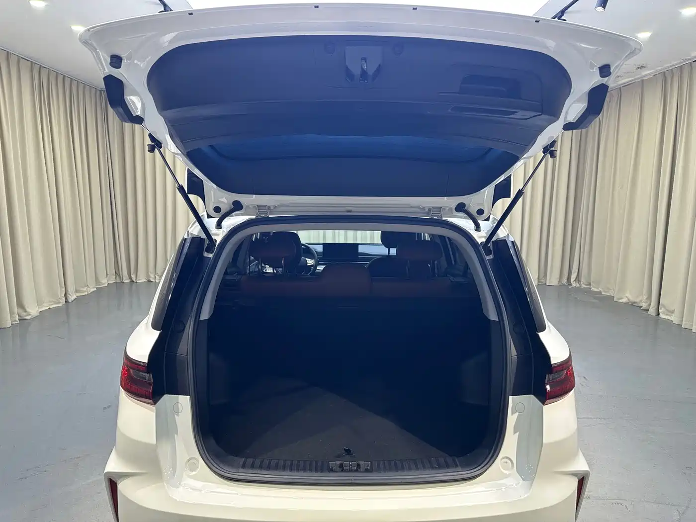 Geely Emgrand X6 2022 2021 Model PRO 1.4T Automatic Premium