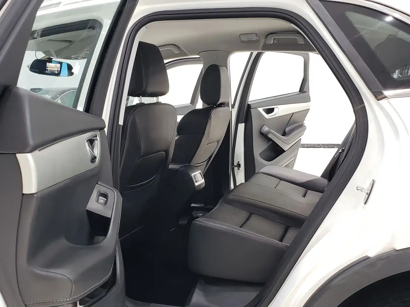 Zotye SR7 2017 2017 1.5T CVT Magic Cube Road