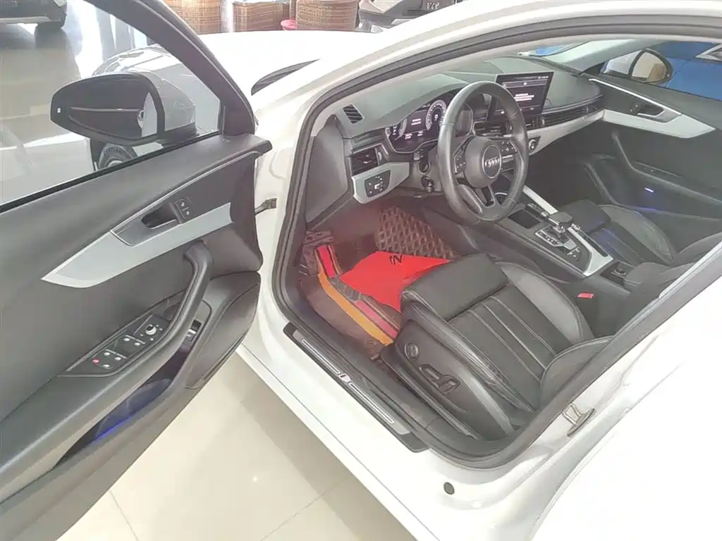 Audi A4L 2020 40 TFSI Fashion Dynamic Edition фото 12