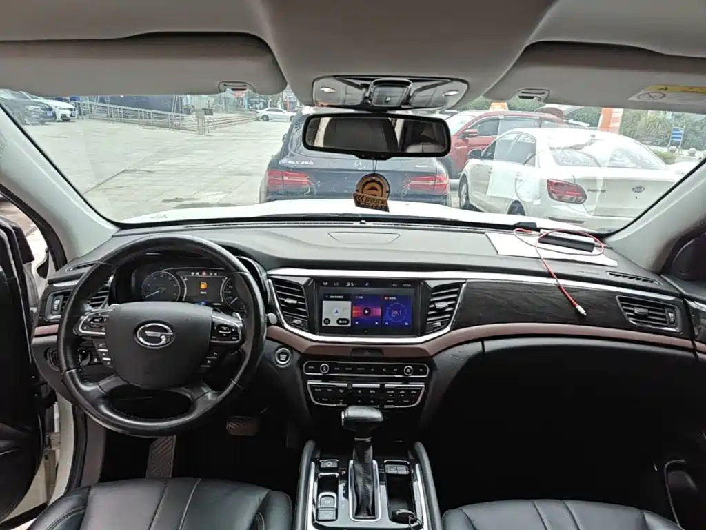 GAC Trumpchi Trumpchi GS8 2017 2017 320T 2WD Luxury Smart Connect (7-seater)