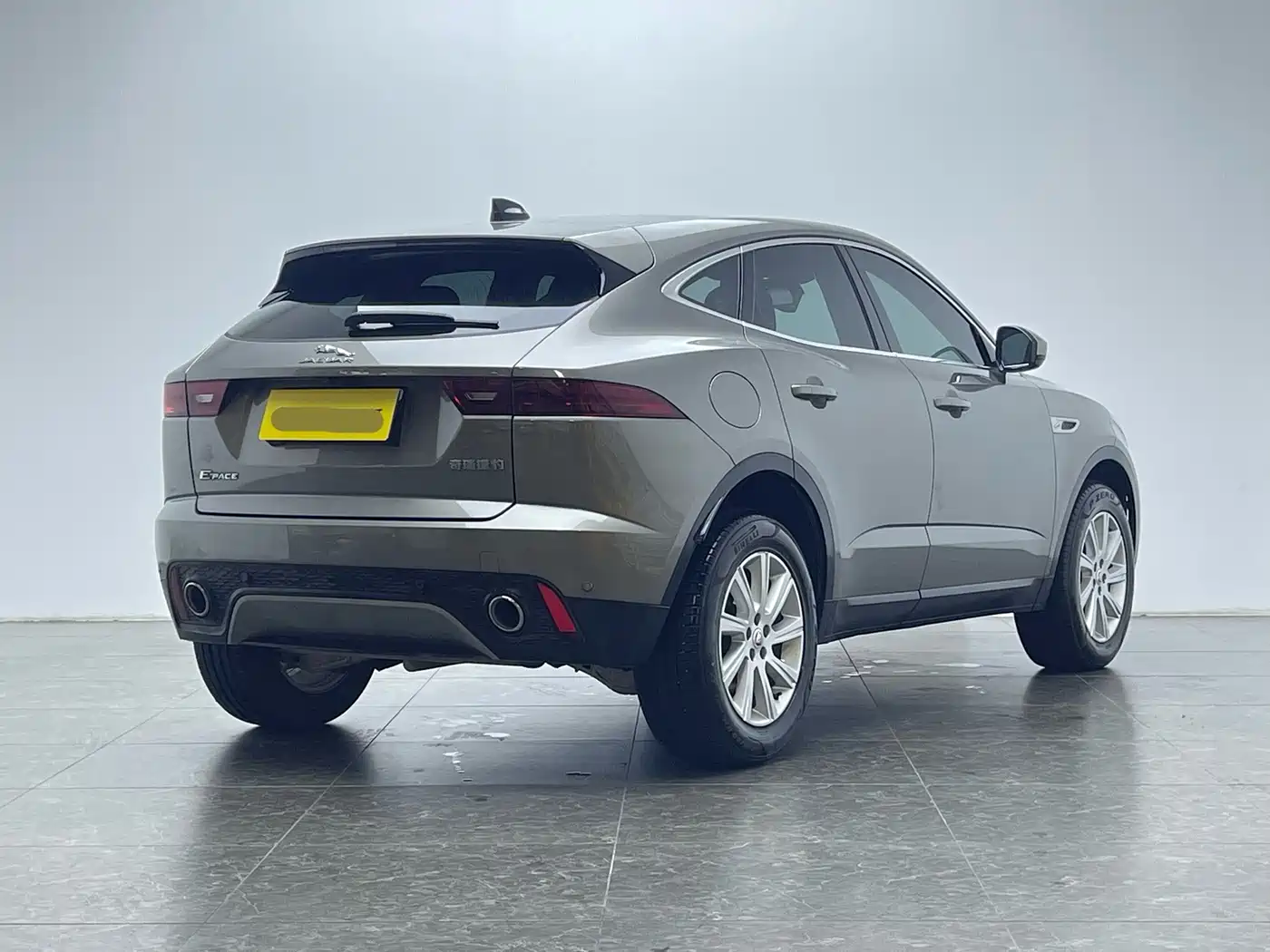 Jaguar E-PACE 2024 2024 Youth Sport Edition R-DYNAMIC