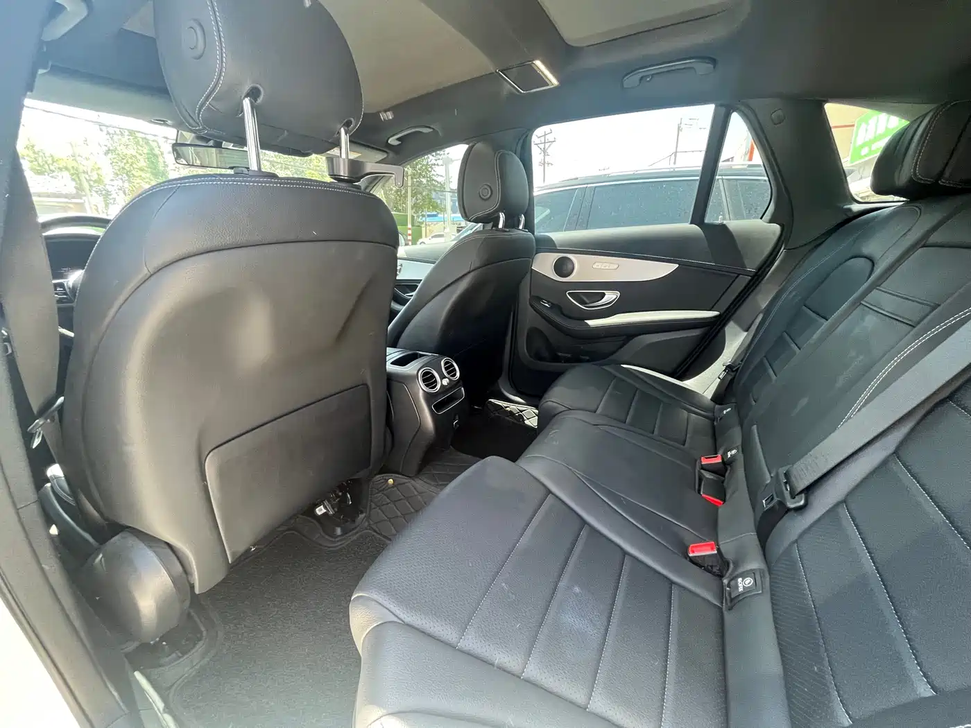 Mercedes-Benz GLC 2022 Facelift GLC 260 L 4MATIC Dynamic фото 8