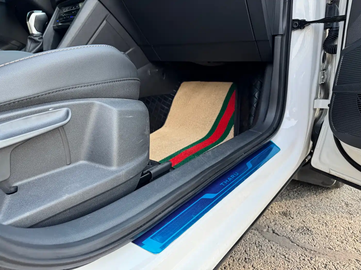 Volkswagen Tharu 2022 280TSI FWD Luxury Edition фото 10