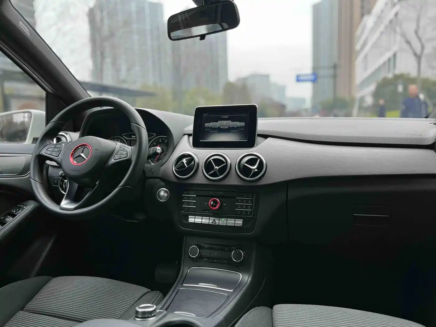 Mercedes-Benz B-Class 2017 B 180 фото 15