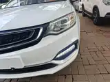 Фото 24 - Geely Vision
