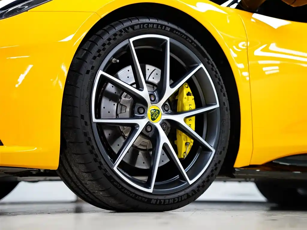 LOTUS SPORTS CAR EMIRA