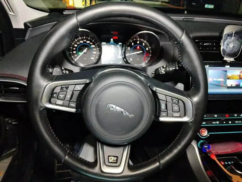 Jaguar XE 2017 2017 2.0T 200PS R-Sport
