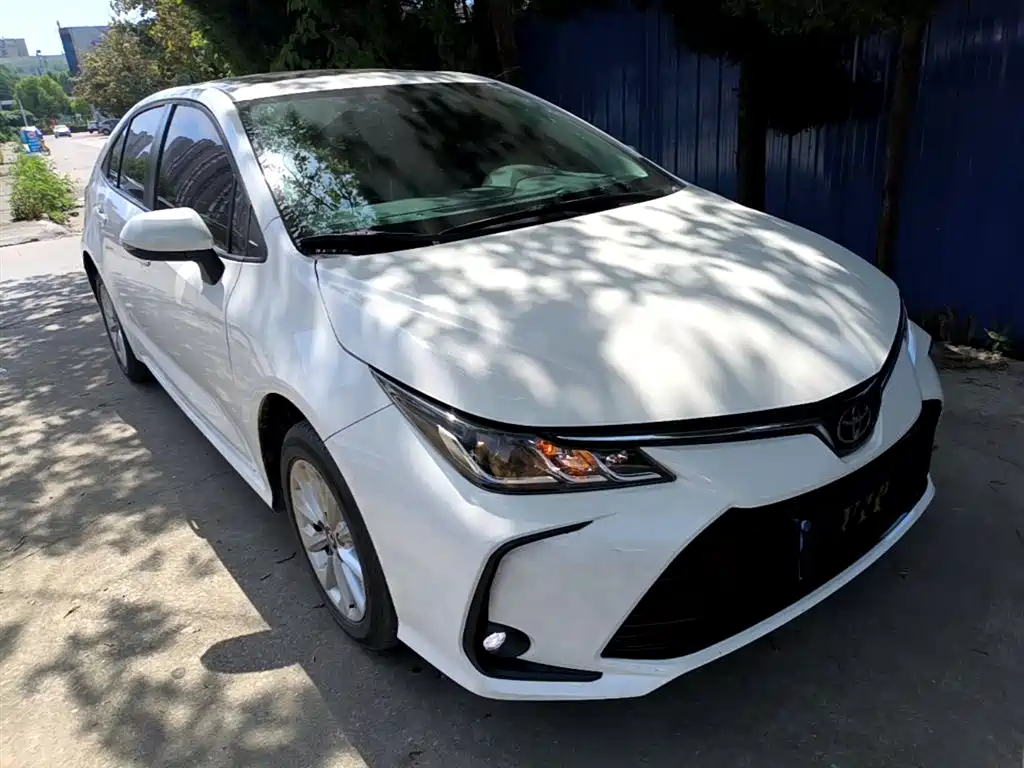 Toyota Corolla 2021 1.2T S-CVT Elite PLUS Edition фото 4