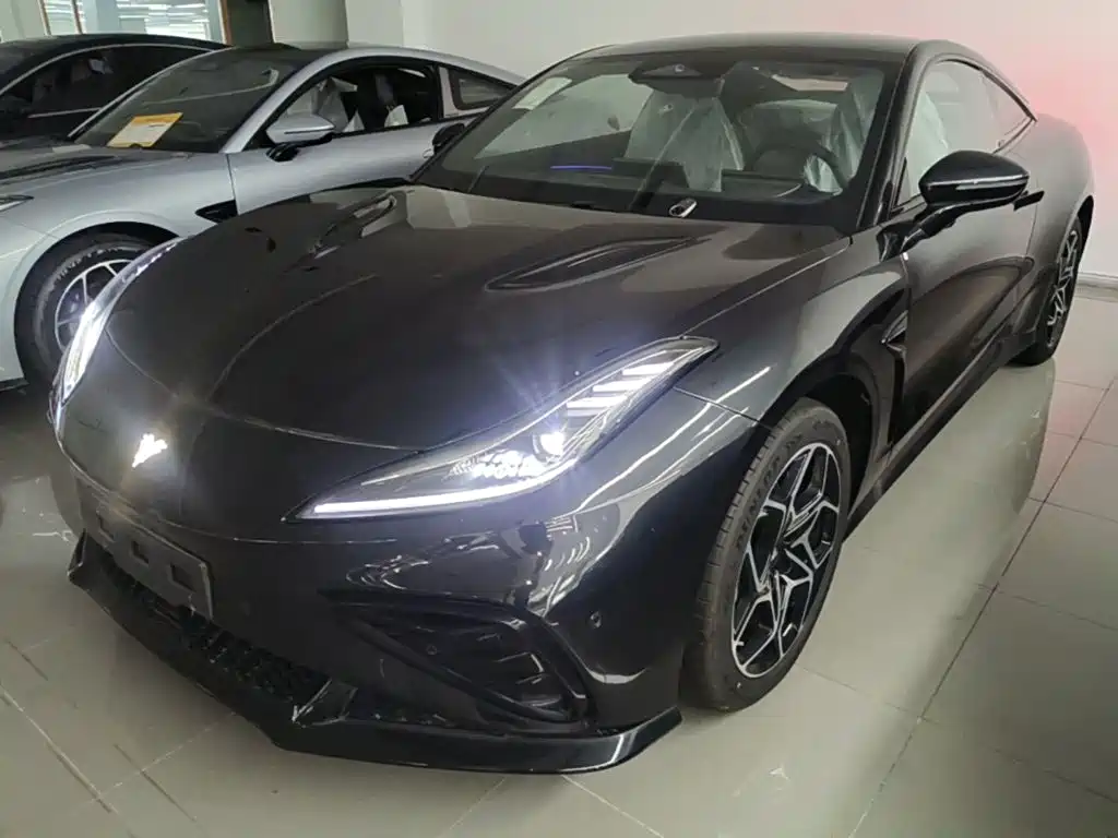 Photo 2 - Nezha Auto Nezha GT