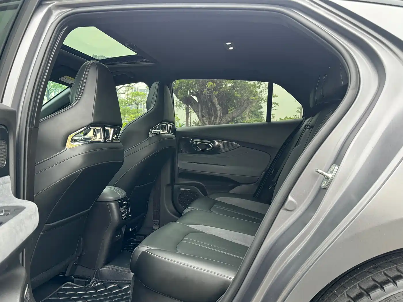 GAC Trumpchi Trumpchi Emkoo 2023 400T Auto R MAX фото 5