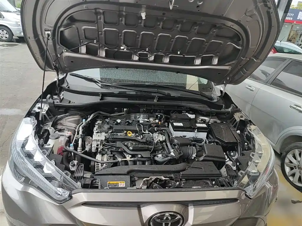 Toyota Frontlander 2024 2.0L CVT Luxury Edition фото 20