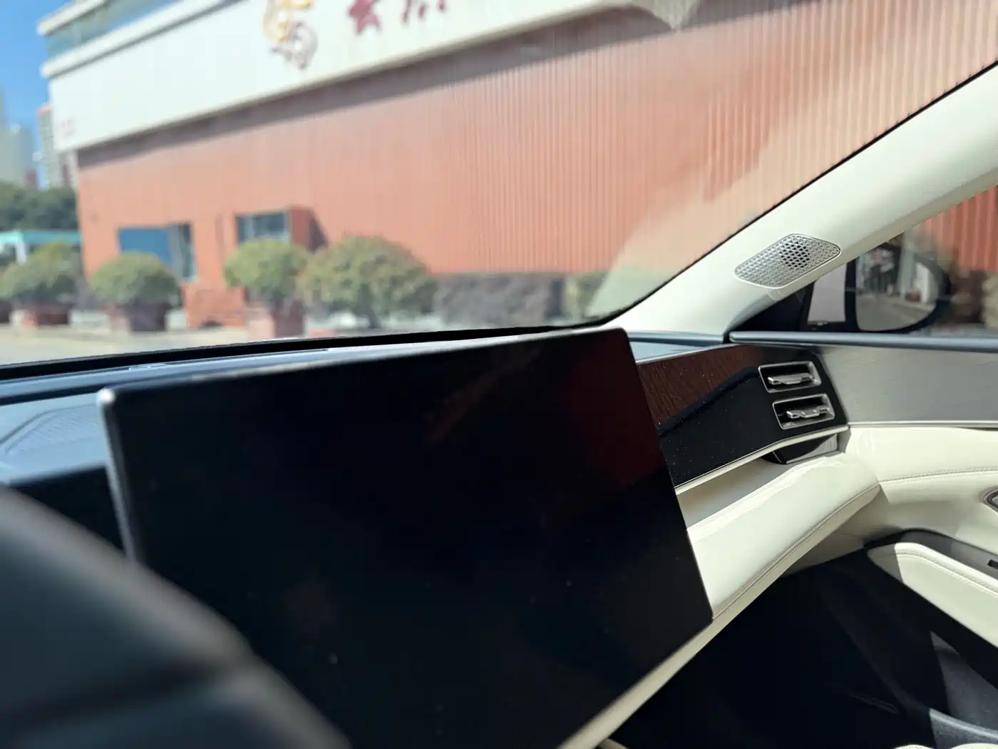 BYD Qin L 2024 DM-i 120KM Excellence Model фото 19