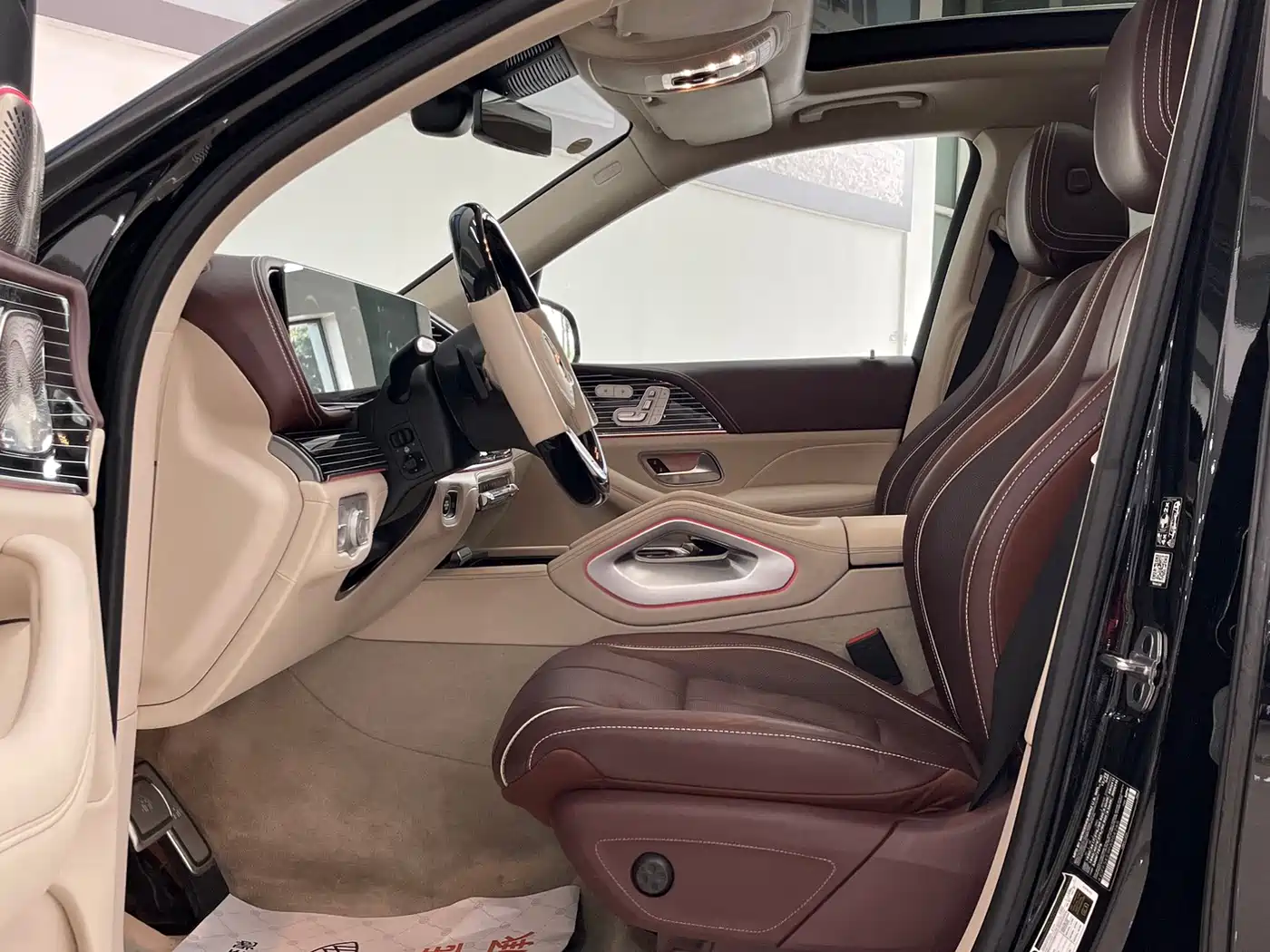 Mercedes-Benz GLS 2023 Second Facelift GLS 450 4MATIC Luxury фото 14
