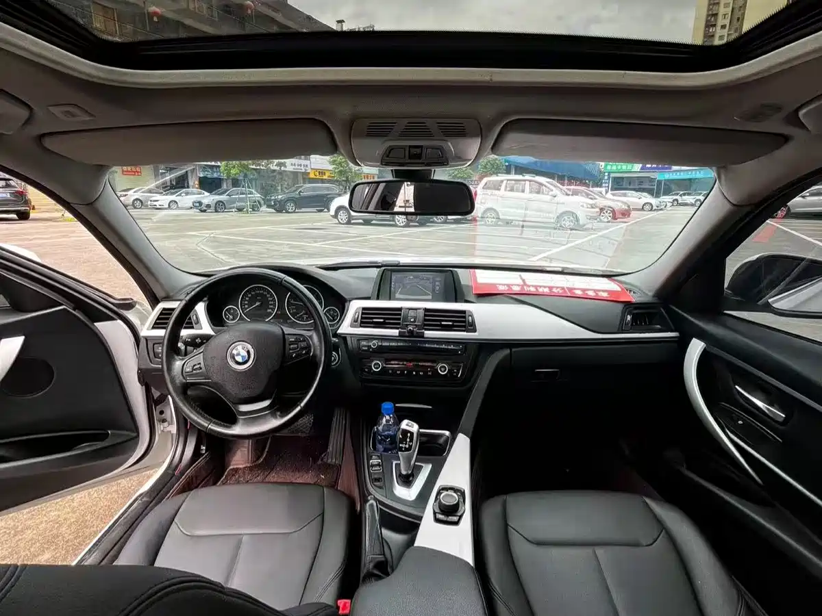 BMW 3 Series 2015 320Li Fashion фото 7