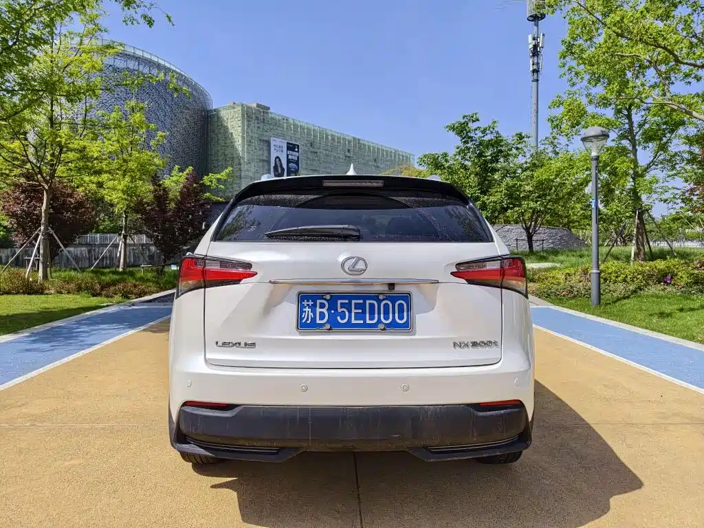 Lexus NX 2015 200 FWD Premium фото 5