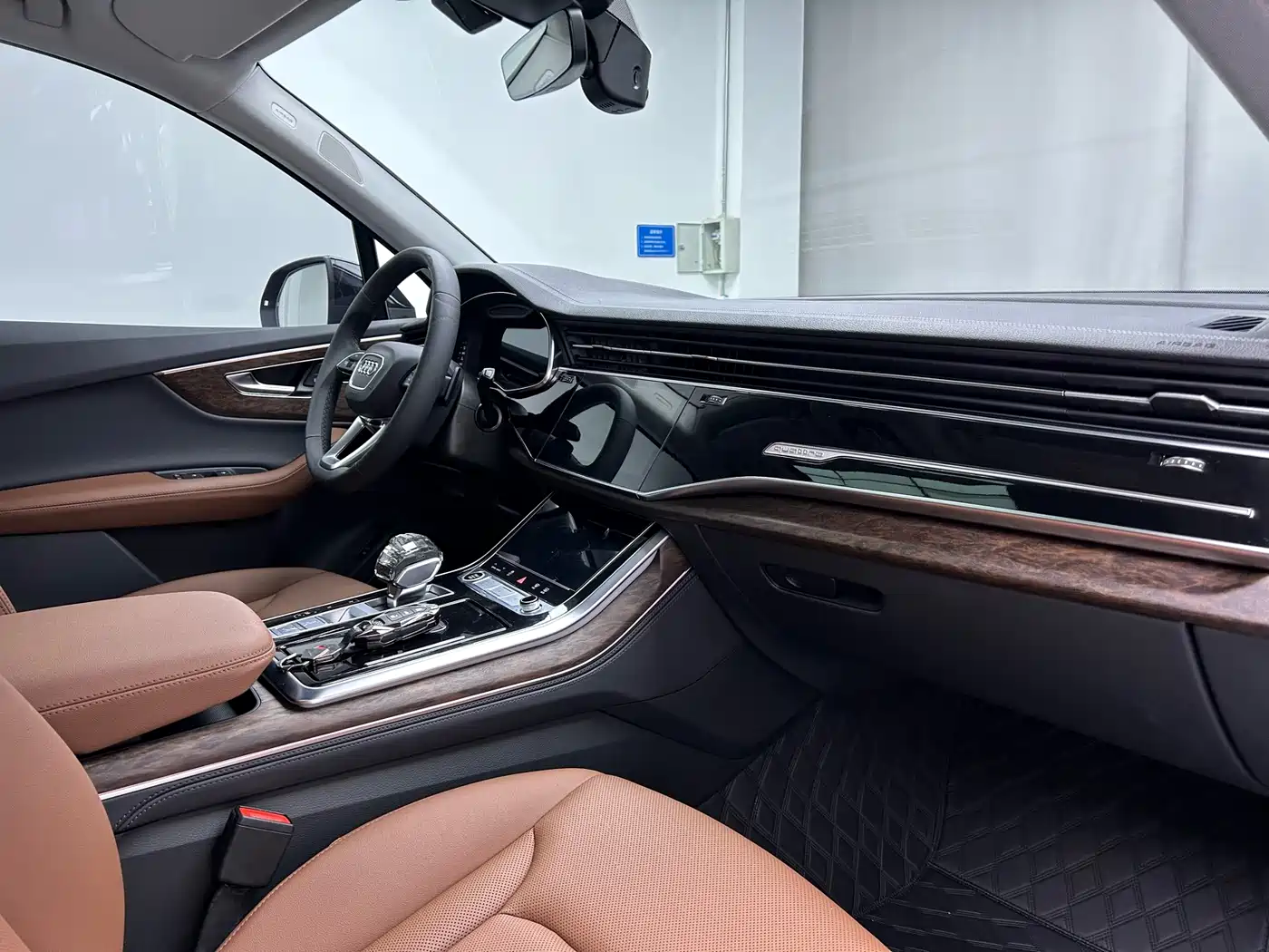 Audi Q7 2021 55 TFSI quattro S line Sport фото 14