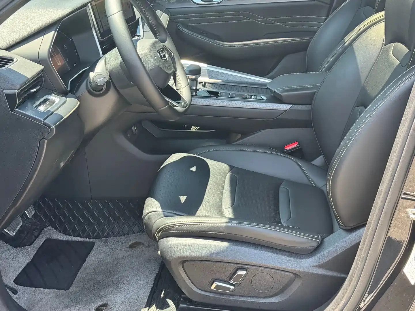 Фото 5 - Geely Preface