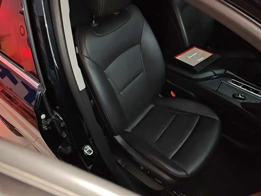 Buick Enclave 2020 28T 2WD Premium Model фото 20