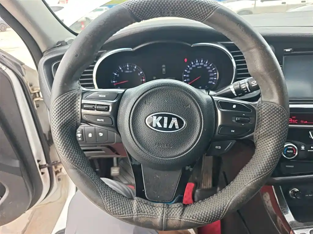 Kia K5 2014 2.0L Automatic LUXURY фото 11