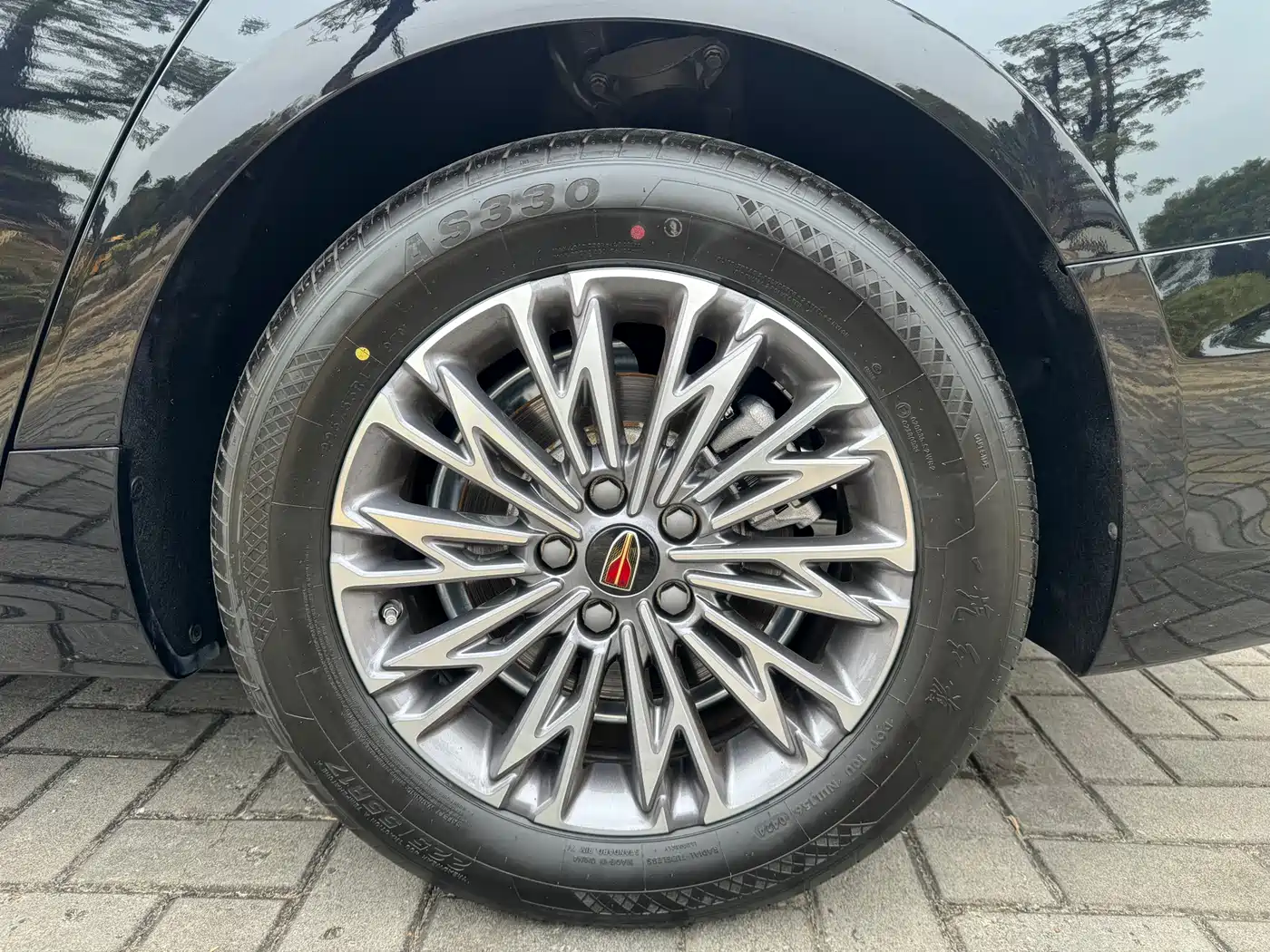 Hongqi H5 2024 1.5T DCT Smart Connect Flag Rhythm Edition фото 20