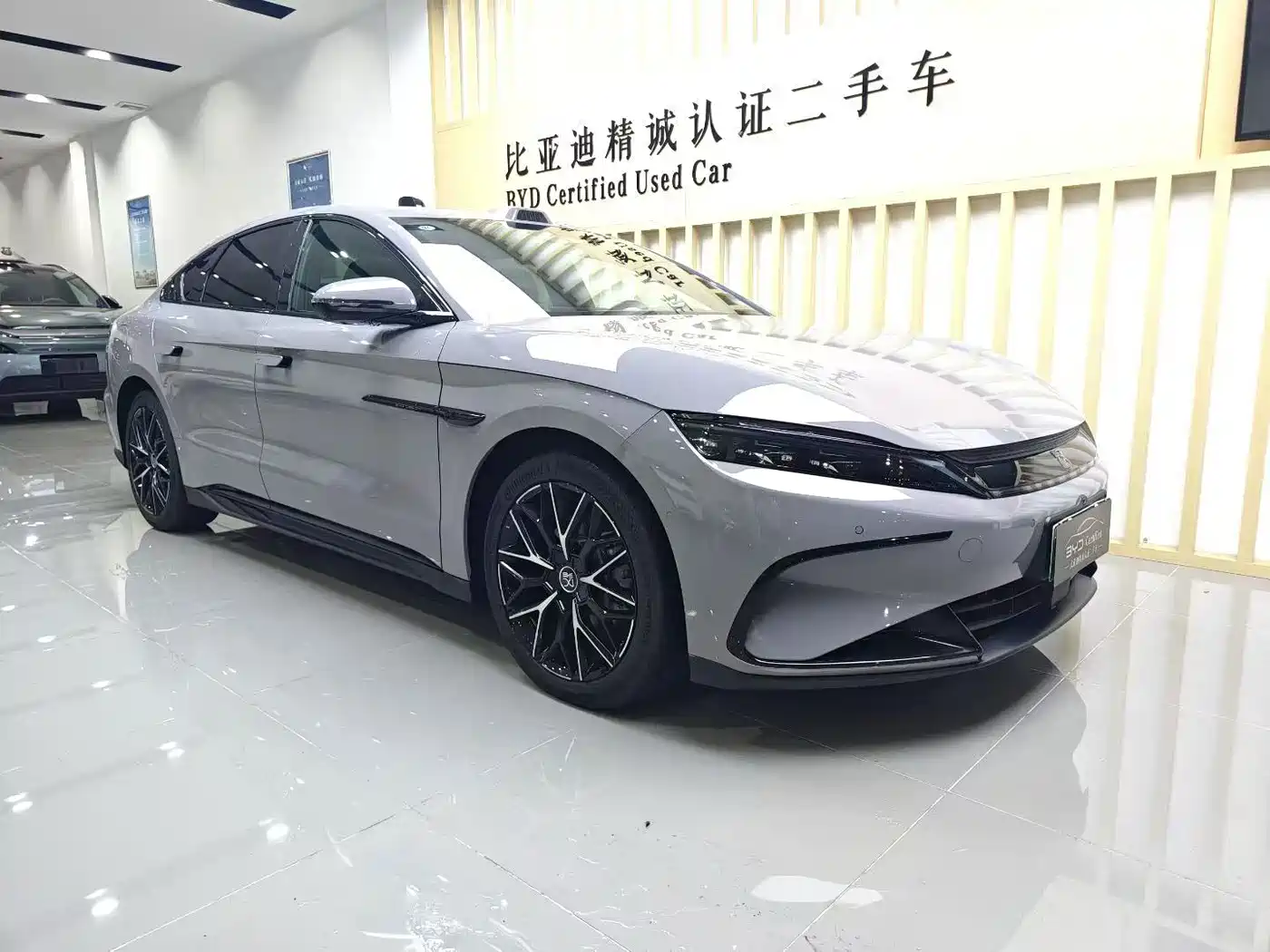 BYD Han 2025 2025 DM-i 125KM LiDAR Smart Driving