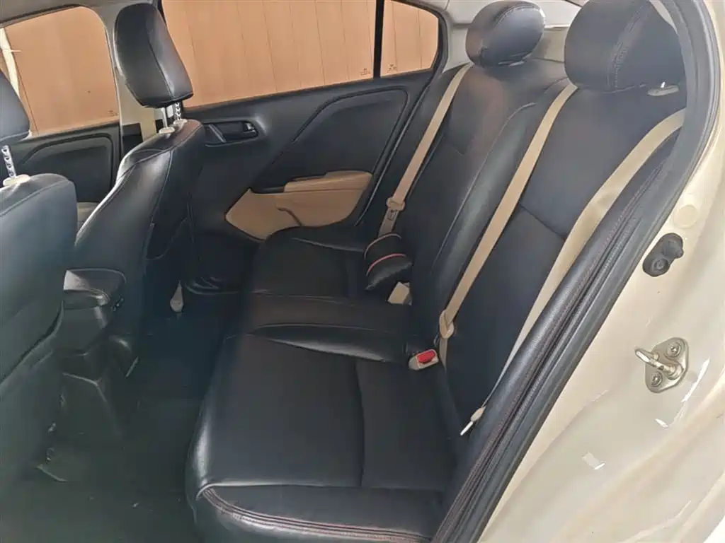 Honda Greiz 2018 2016 1.5L CVT Classic Edition