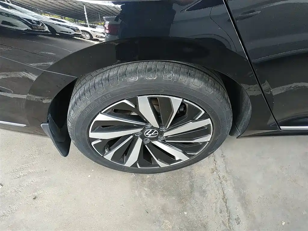 Volkswagen Passat 2023 Facelift 330TSI Elite Edition фото 29