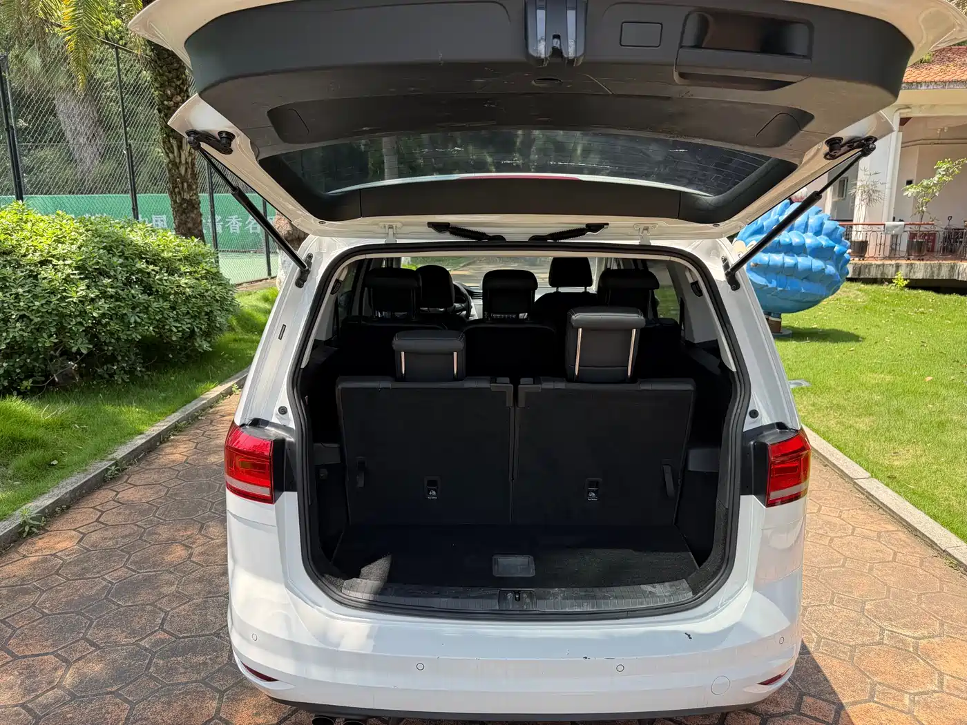 Volkswagen Touran 2021 Touran L 280TSI DSG Trend Edition 7-seater фото 13
