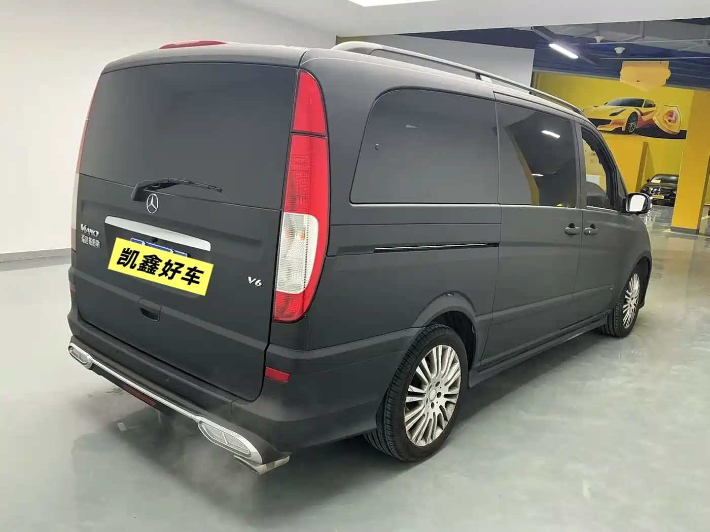Mercedes-Benz Viano 2010 2.5L Prestige Edition фото 11