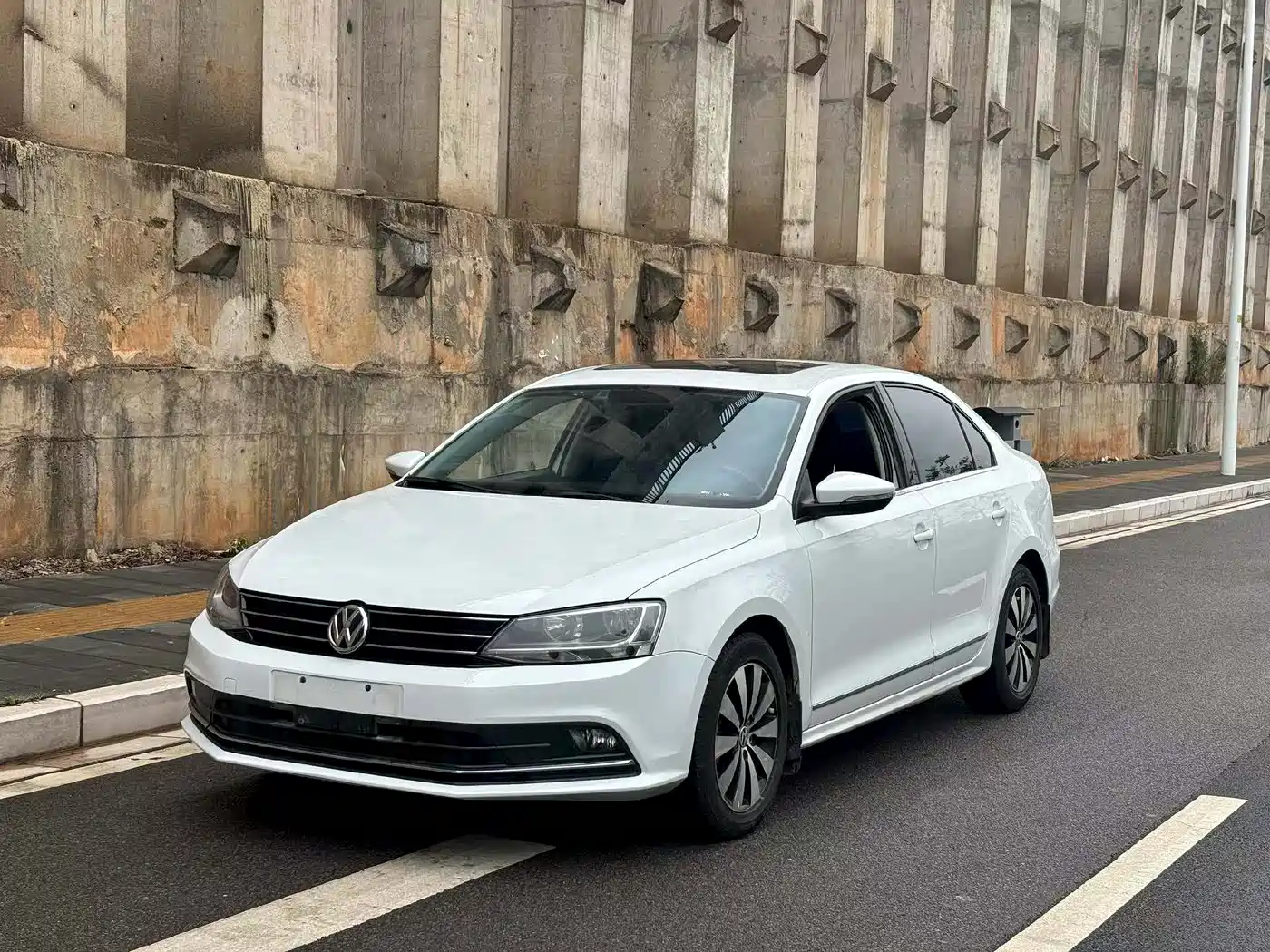 Volkswagen Sagitar 2018 280TSI DSG Comfort