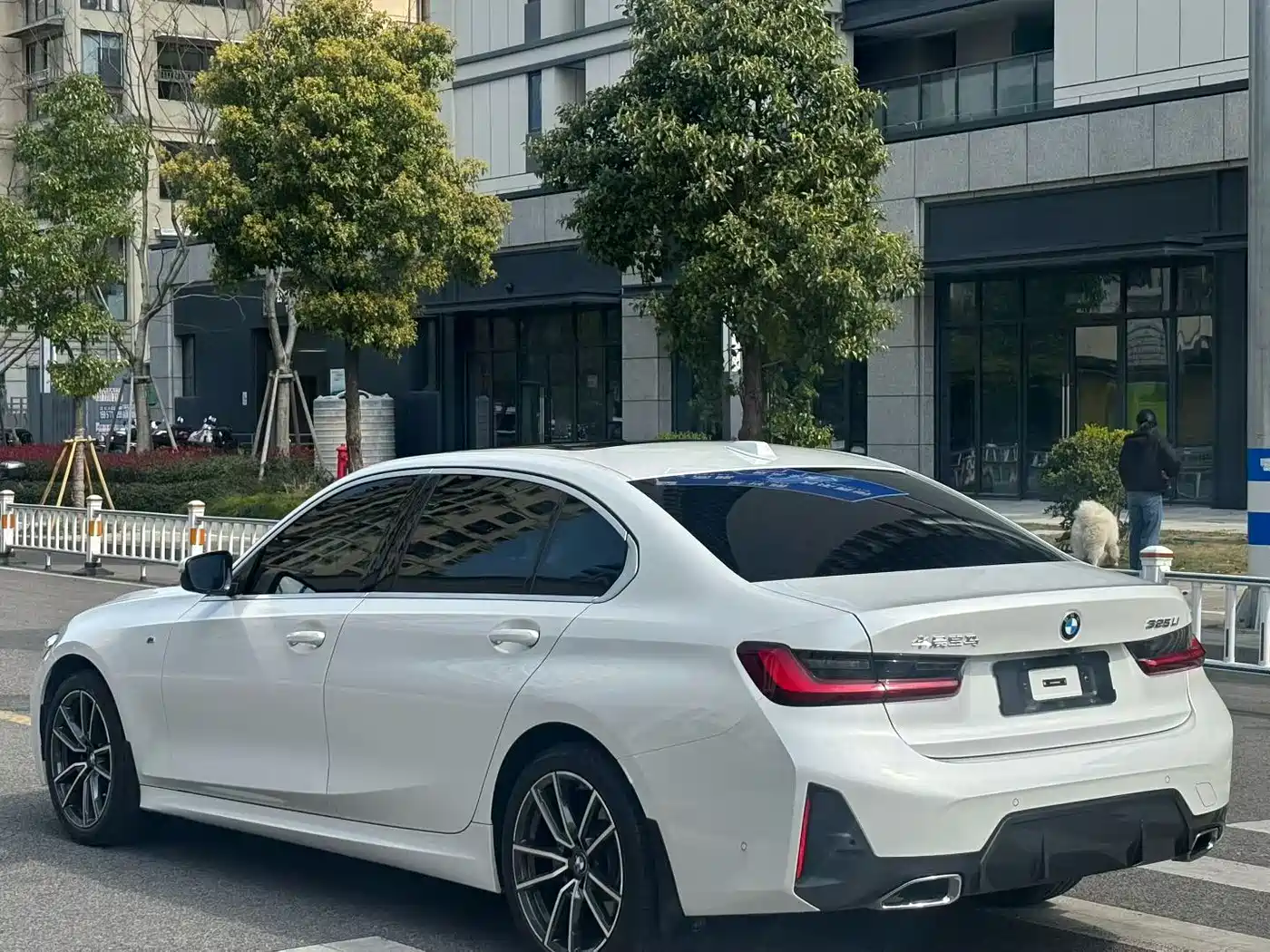 BMW 3 Series 2024 325Li M Sport Package фото 7