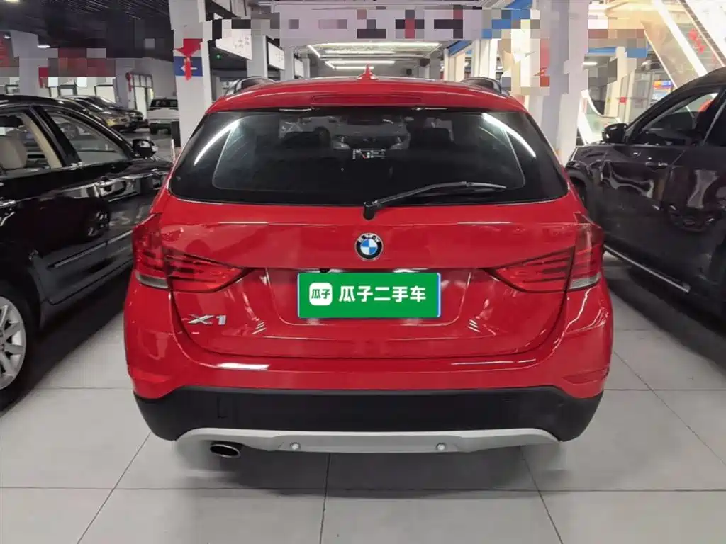 BMW X1 2013 sDrive18i Leading фото 6