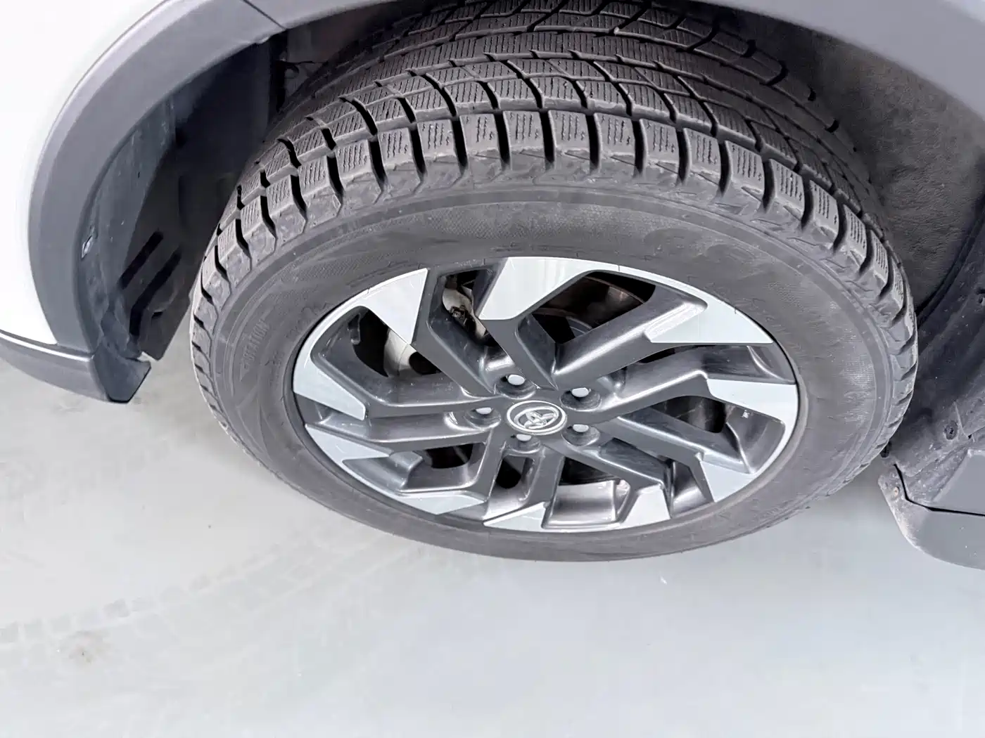 Toyota RAV4 Rongfang 2018 2.5L Automatic 4WD Elite i Edition фото 5