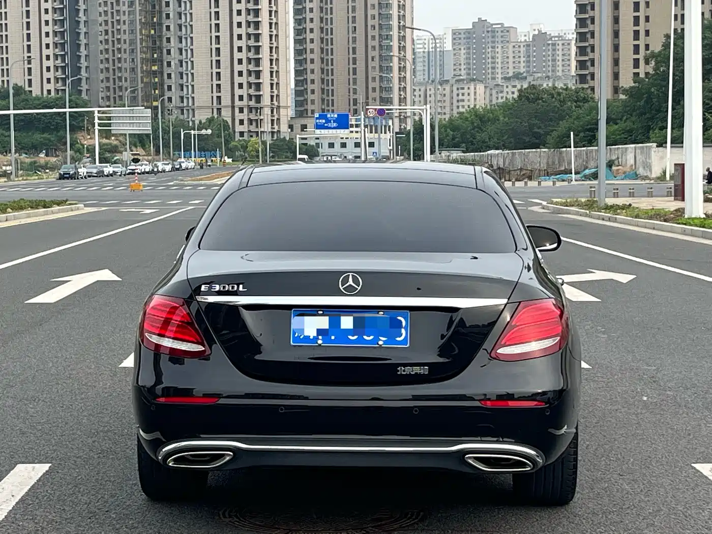 Mercedes-Benz E-Class 2018 E 300 L Luxury фото 19