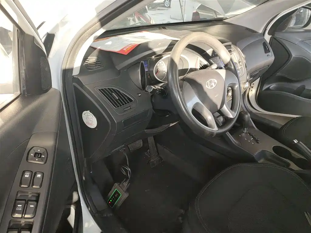 Hyundai Beijing Hyundai ix35 2015 2.0L Automatic 2WD Comfort China V фото 16