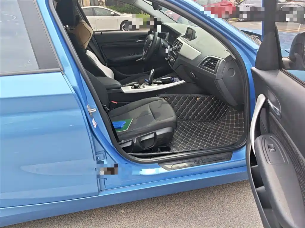 BMW 1 Series (Import) 2016 118i Leading фото 20
