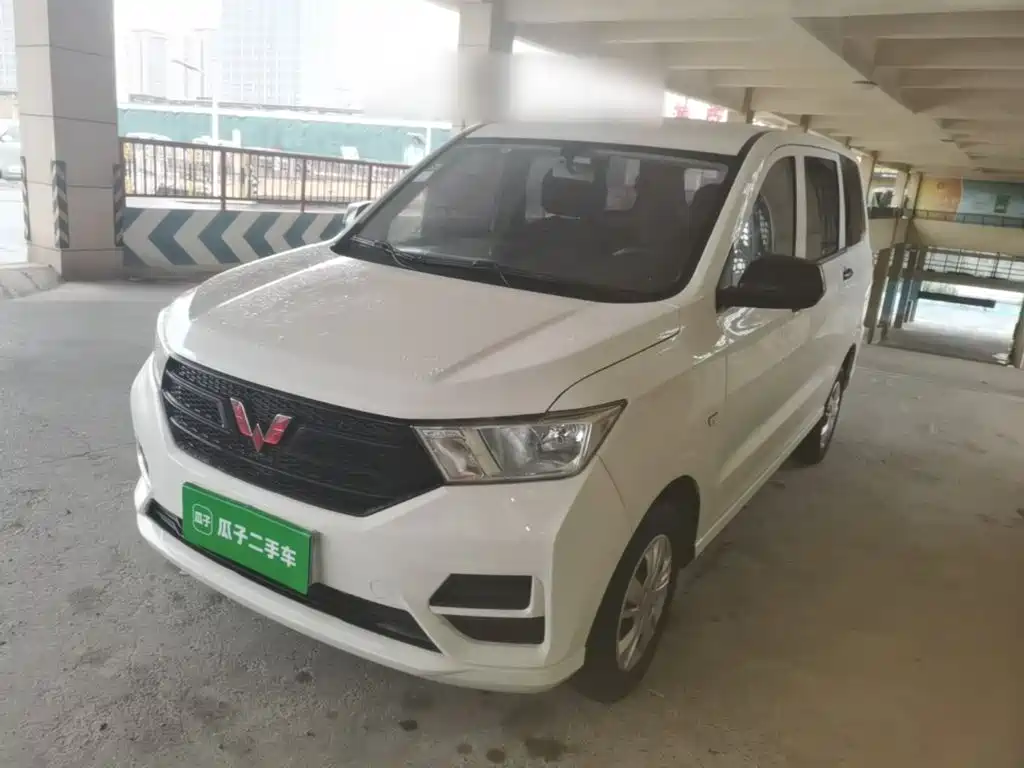 Wuling Motors Wuling Hongguang 2019 — пригон из Китая