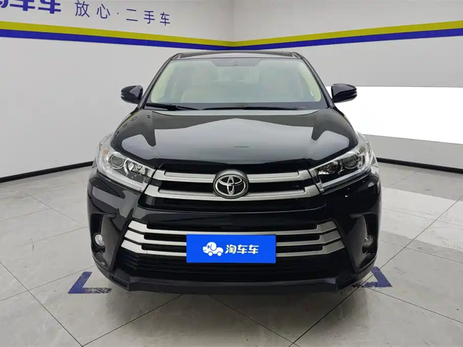 TOYOTA HIGHLANDER