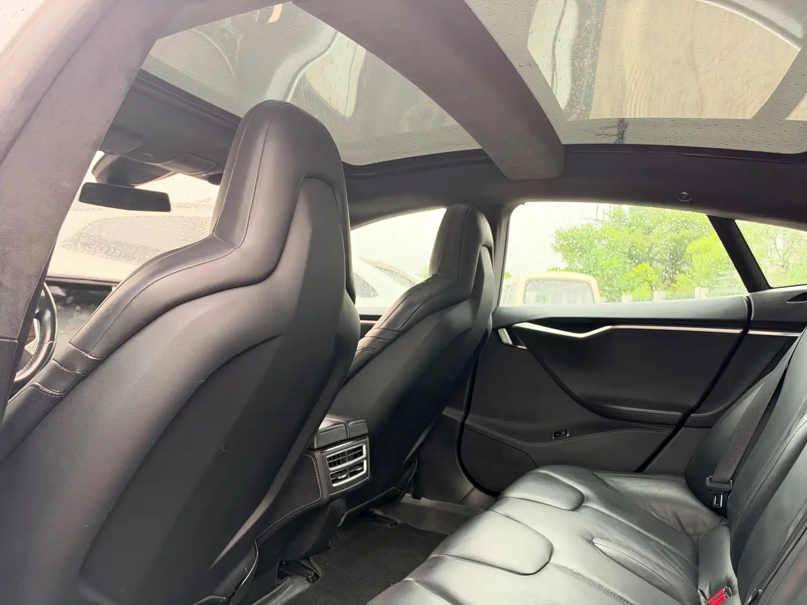 Фото 14 - Tesla Model S