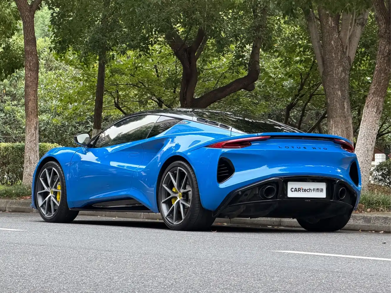 Lotus EMIRA 2023 2022 3.5T V6 Manual First Edition