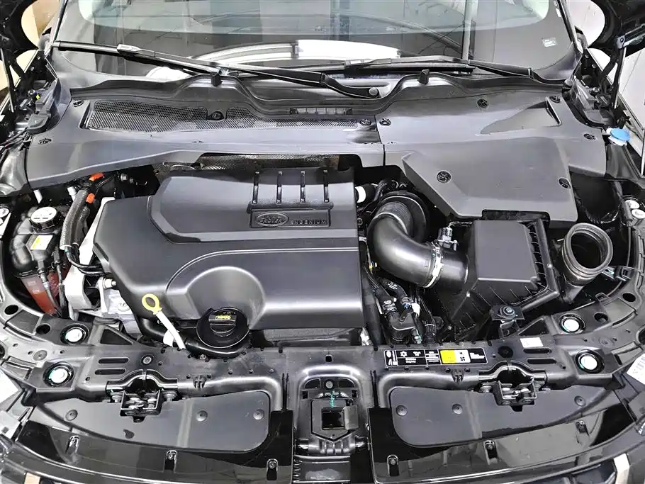 Land Rover Range Rover Evoque 2021 Range Rover Evoque L 249PS R-Dynamic First Edition Launch Edition фото 10
