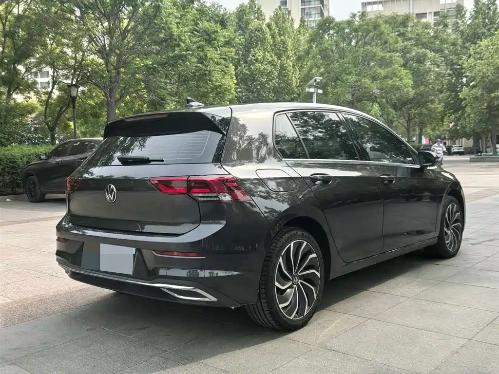 Volkswagen Golf 2023 280TSI DSG Pro фото 4